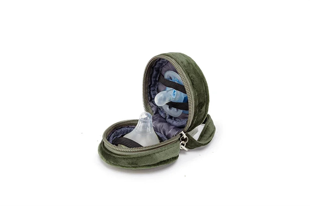 Velvet Diaper Backpack: Large Capacity Nappy Bag for Mom with Pacifier Case and Multi-functionality